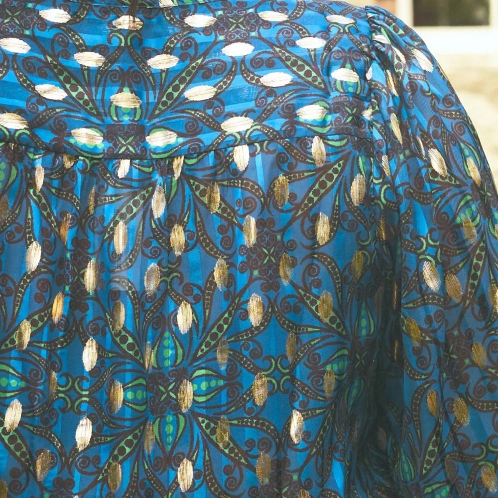 NWT The Odells going-out blouse, sheer w/ gold metallic accents, size 3X - Picture 7 of 8